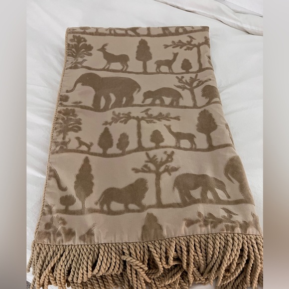 Luxury designer throw blanket approx 42” x 76” - Picture 2 of 5